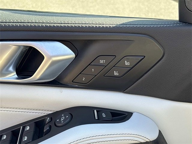 Used 2023 BMW X5 sDrive40i w/ Executive Package image 25