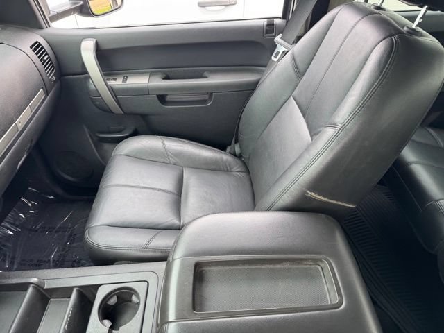 Used 2011 Chevrolet Silverado 3500 LT w/ Interior Plus Package AWD/4WD image 19