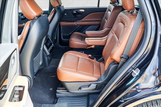 Used 2022 Lincoln Aviator Reserve w/ Equipment Group 201A AWD/4WD image 22