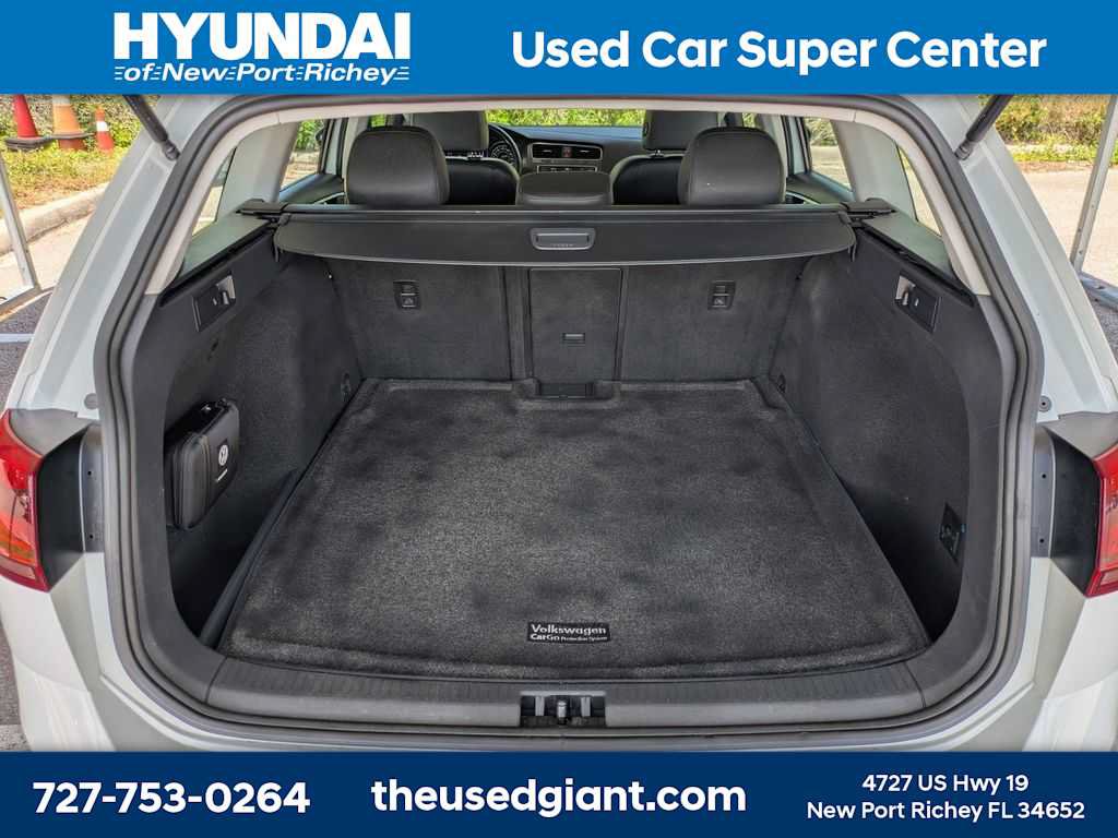 Used 2017 Volkswagen Golf Alltrack SE AWD/4WD image 12