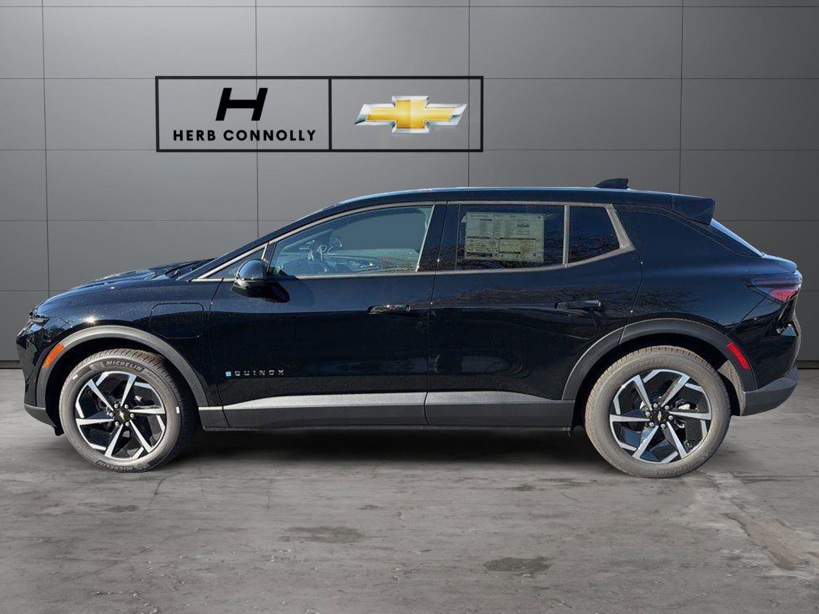 New 2026 Chevrolet Equinox EV LT FWD image 3