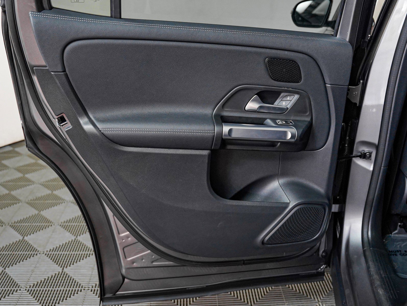 Certified 2023 Mercedes-Benz EQB 300 4MATIC w/ Exclusive Package image 25