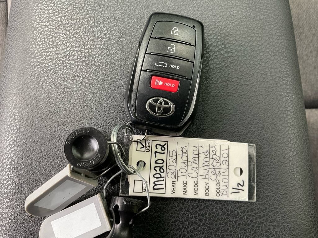 Used 2025 Toyota Camry LE FWD image 36