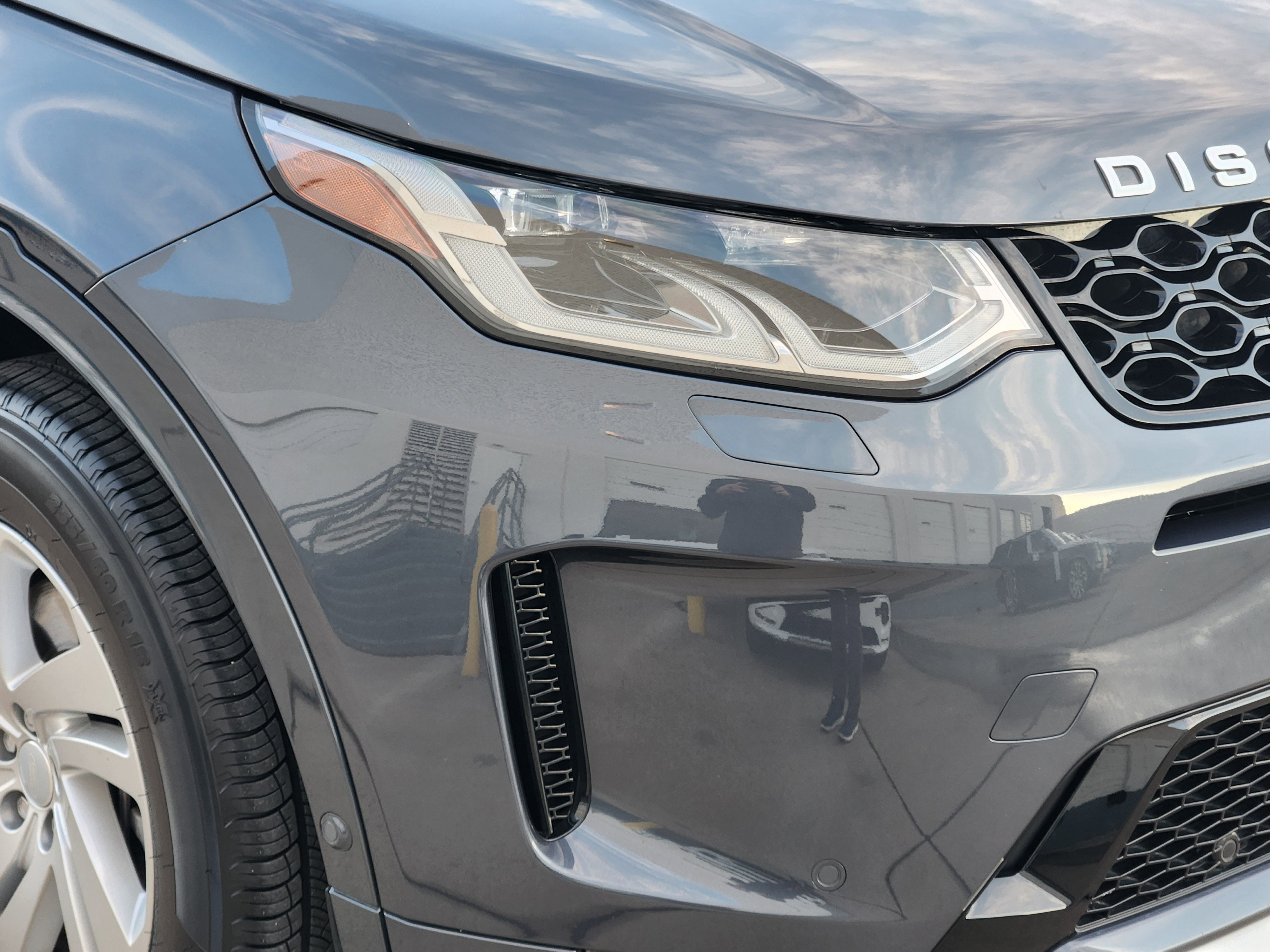 Certified 2024 Land Rover Discovery Sport S image 8