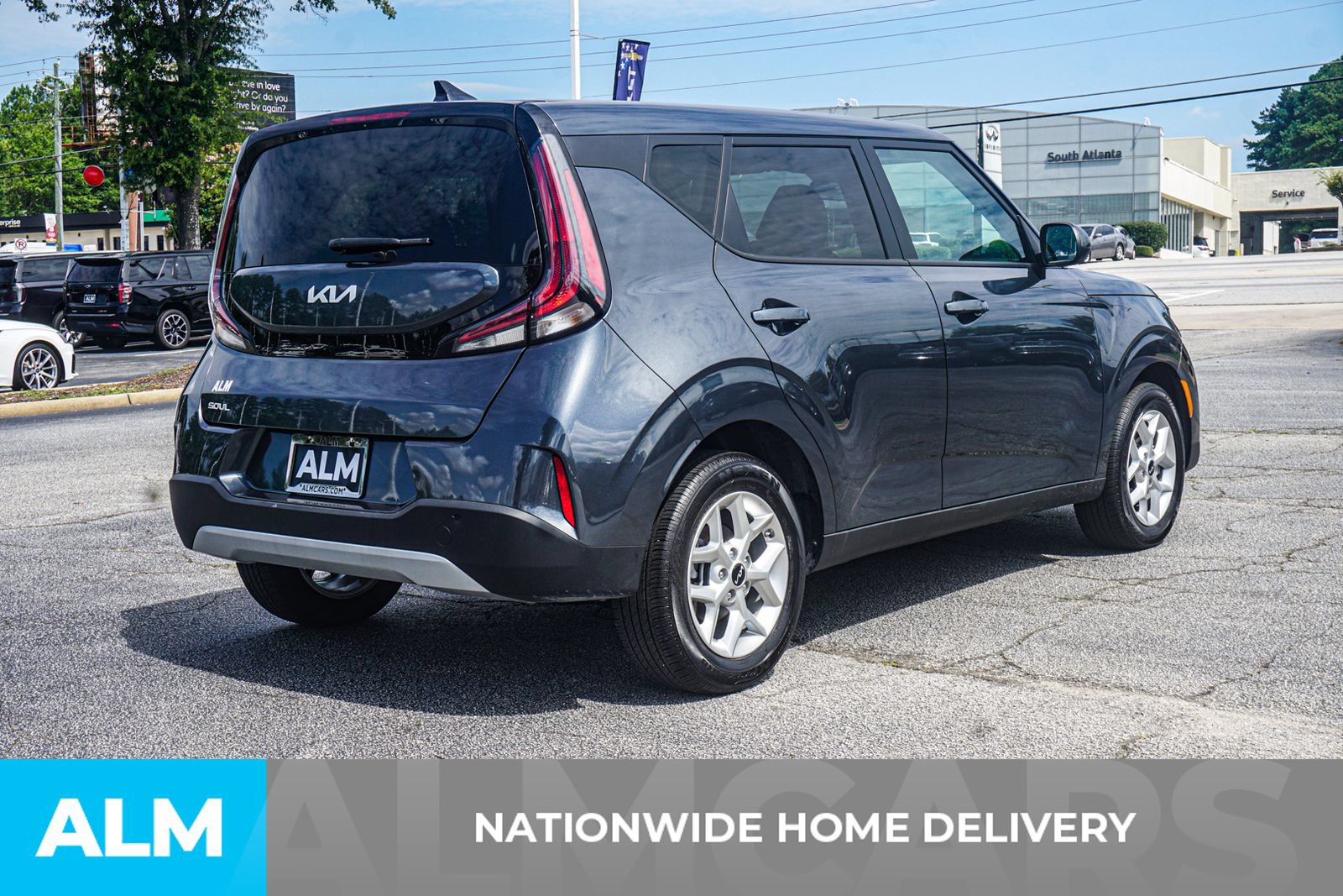 Used 2025 Kia Soul LX w/ LX Technology Package FWD image 5