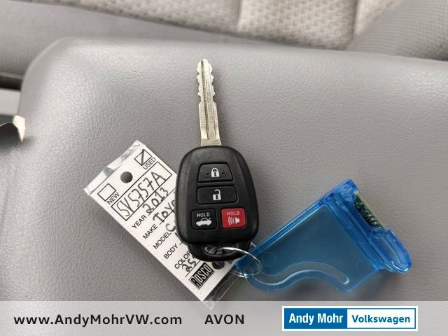 Used 2013 Toyota Camry LE FWD image 32