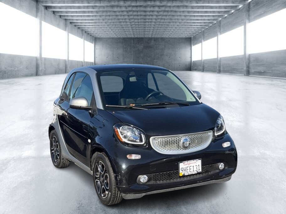 Used 2017 smart fortwo electric drive image 2
