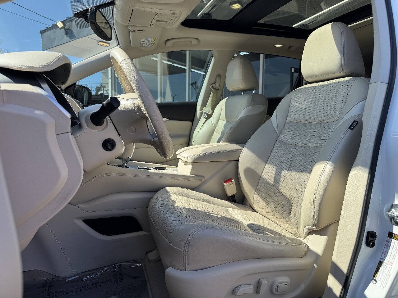 Used 2015 Nissan Murano Platinum w/ Platinum Technology Package AWD/4WD image 32