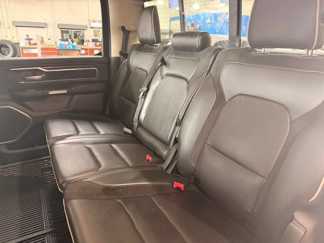 Used 2019 RAM 1500 Laramie AWD/4WD image 17