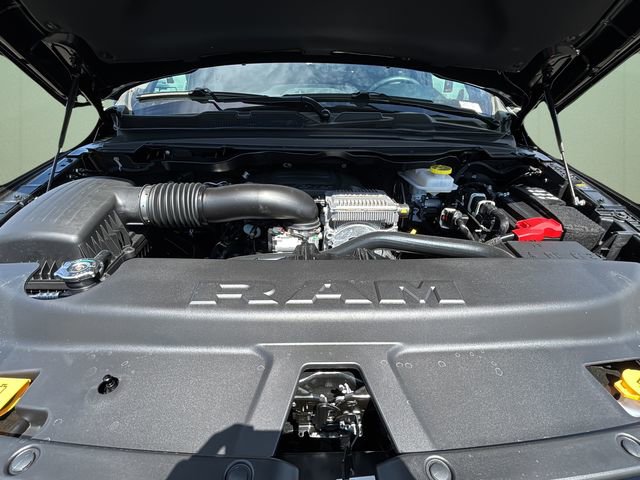 New 2026 RAM 1500 Express AWD/4WD image 12