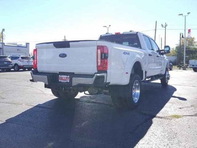 New 2026 Ford F450 XLT image 3