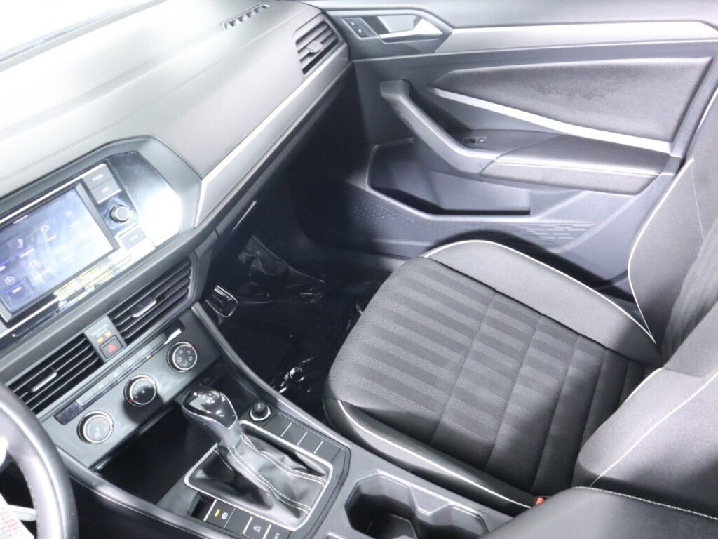 Used 2023 Volkswagen Jetta Sport image 28