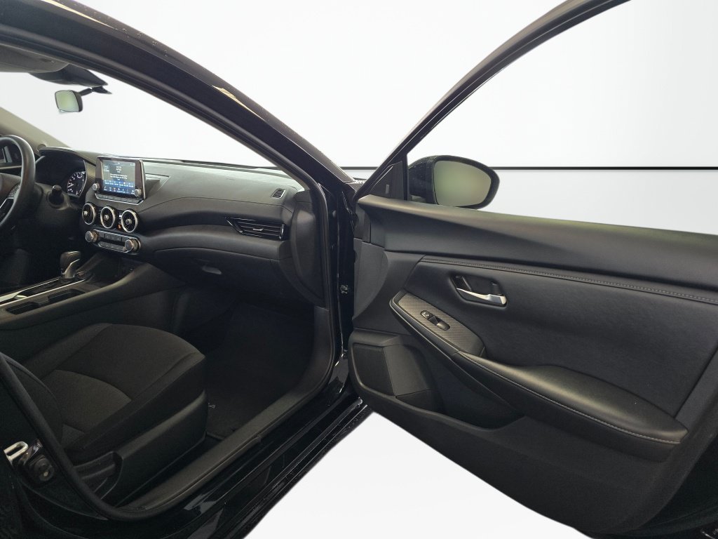 Used 2024 Nissan Sentra SV FWD image 41