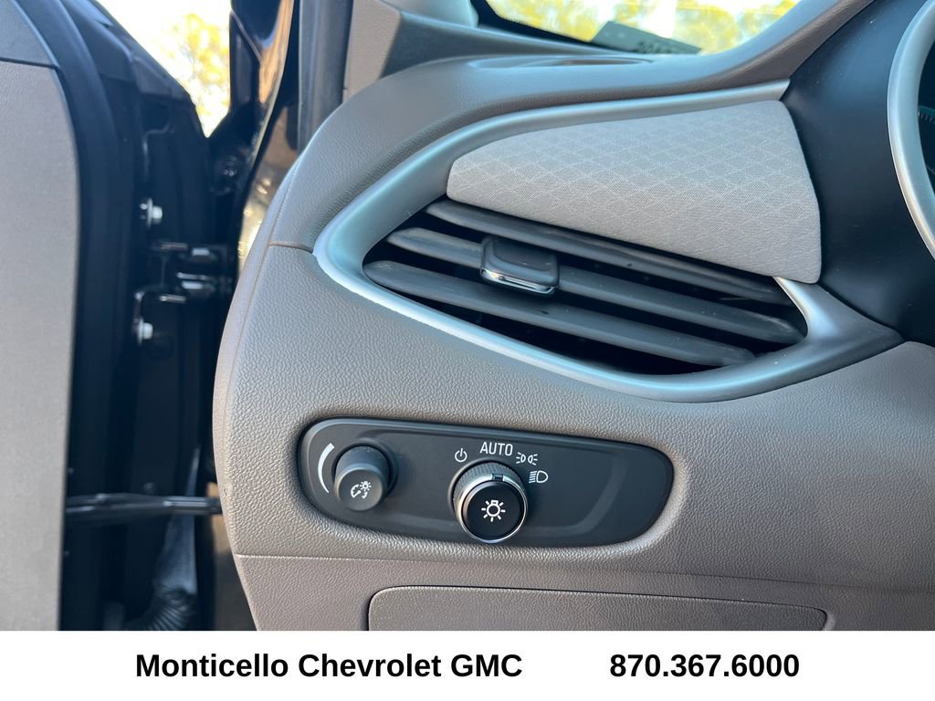 Used 2023 Chevrolet Malibu LT image 20