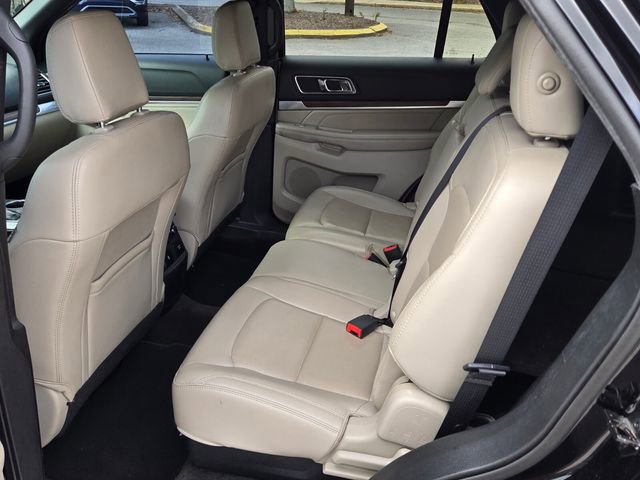Used 2018 Ford Explorer Limited FWD image 9