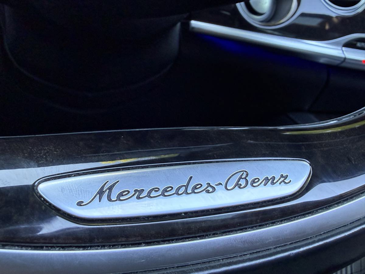 Used 2015 Mercedes-Benz S 550 Sedan image 25