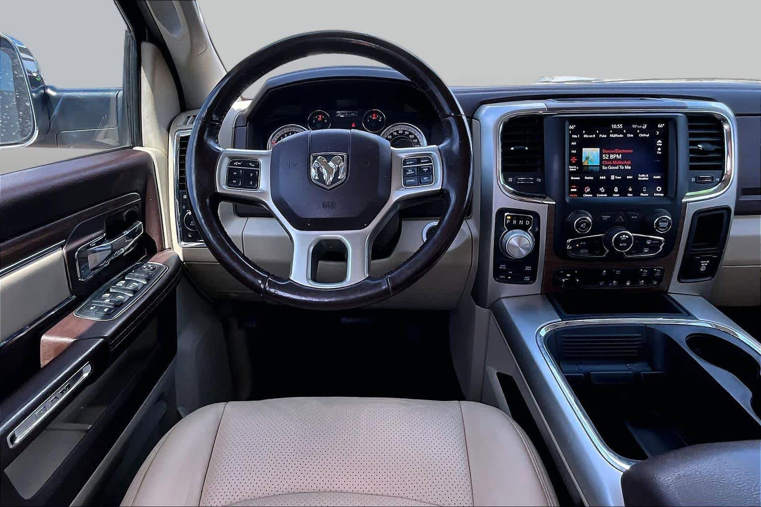 Used 2018 RAM 1500 Laramie w/ Convenience Group AWD/4WD image 7