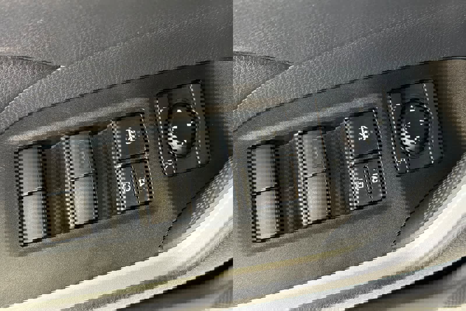 Used 2019 Toyota RAV4 LE w/ All Weather Liner Package image 15