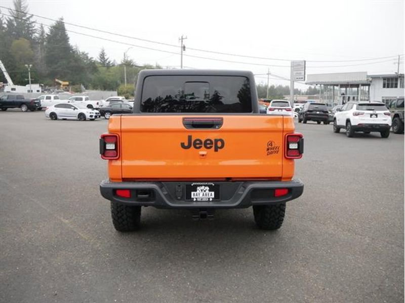 New 2025 Jeep Gladiator Willys image 4