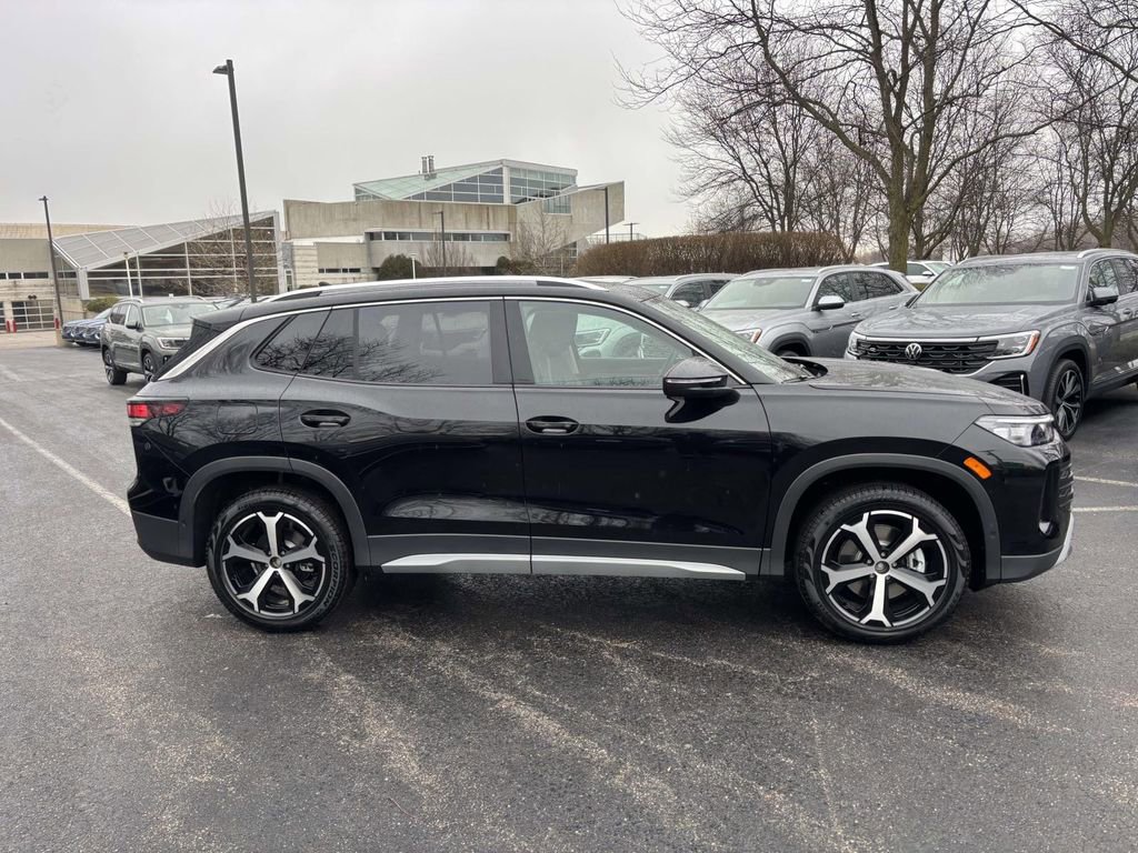 New 2026 Volkswagen Tiguan SE image 8