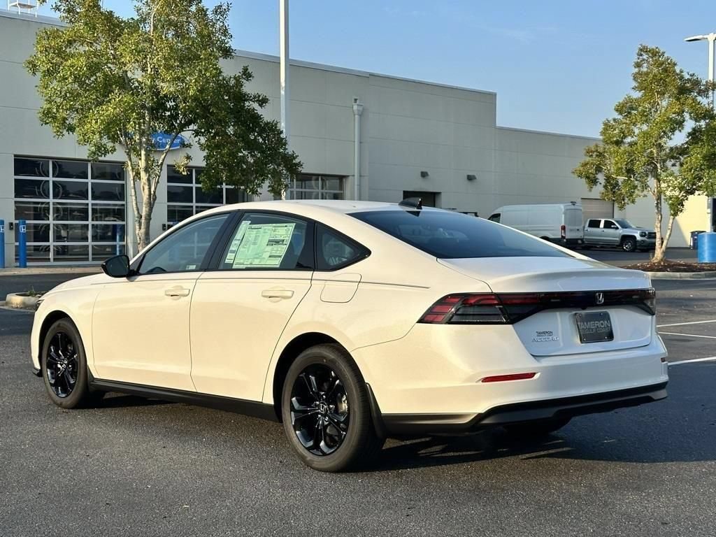 Certified 2025 Honda Accord SE image 24