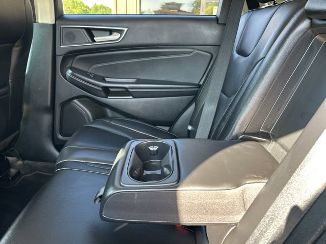 Used 2022 Ford Edge Titanium image 26