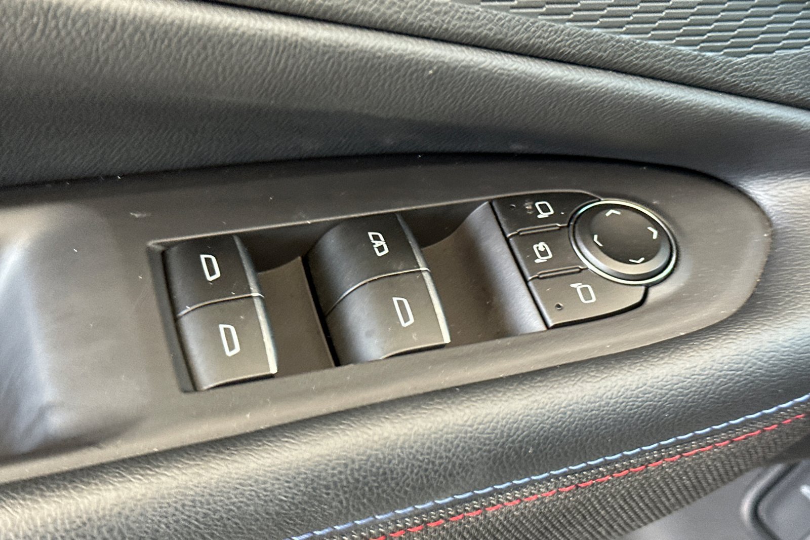 Used 2024 Chevrolet Blazer EV RS AWD/4WD image 12