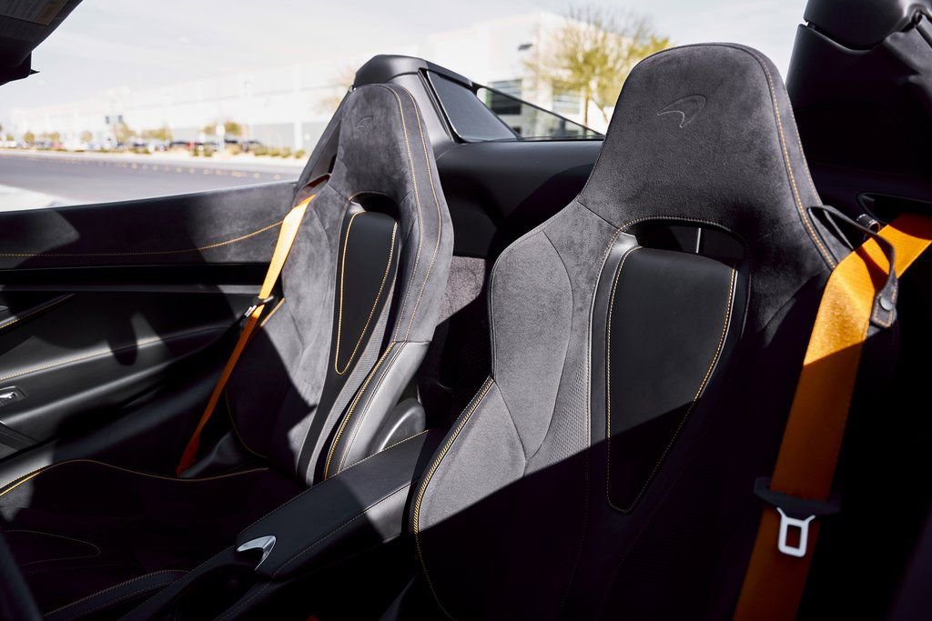 Used 2020 McLaren 720S Spider image 43