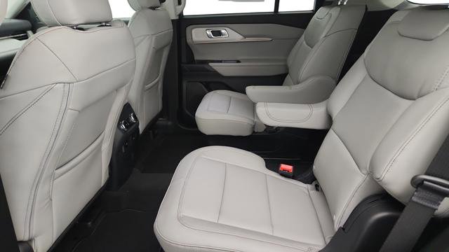 New 2026 Ford Explorer Active w/ Active Comfort Package image 23