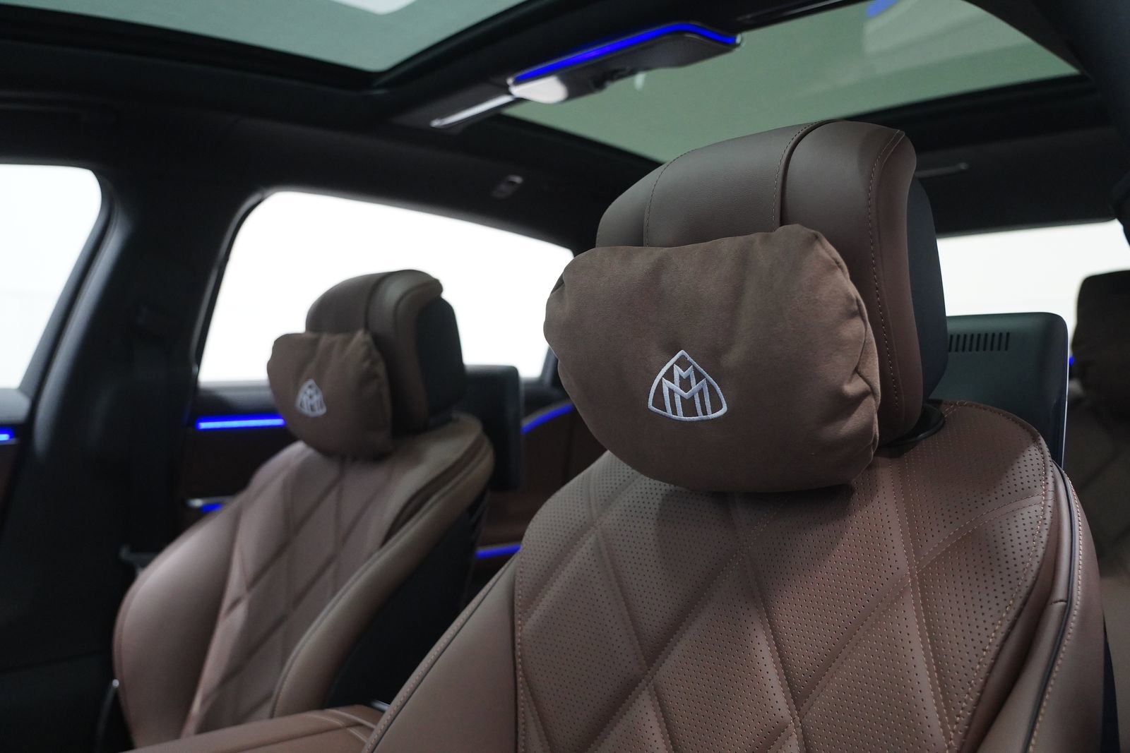 New 2026 Mercedes-Benz Maybach S 580 4MATIC image 16