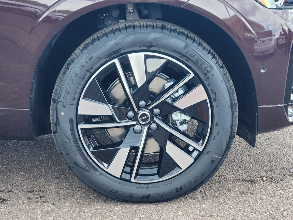 New 2026 Volvo XC60 B5 Plus w/ Protection Package Premier AWD/4WD image 30
