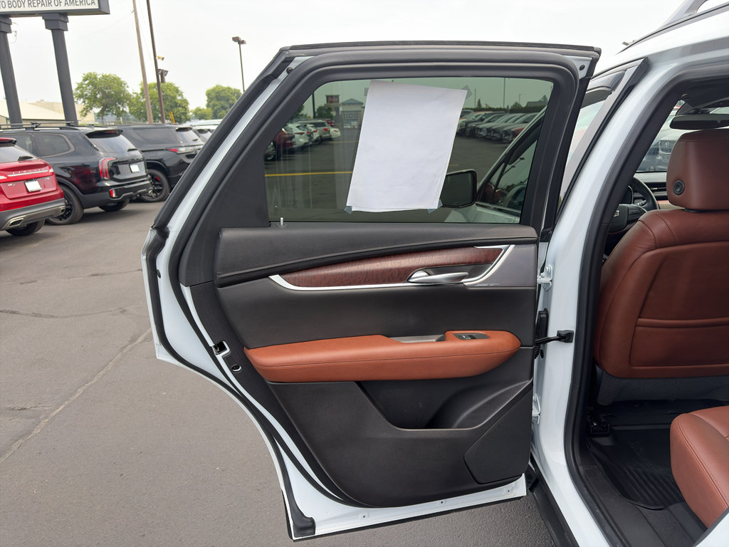 Used 2024 Cadillac XT5 Sportv w/ LPO, Floor Liner Package AWD/4WD image 12