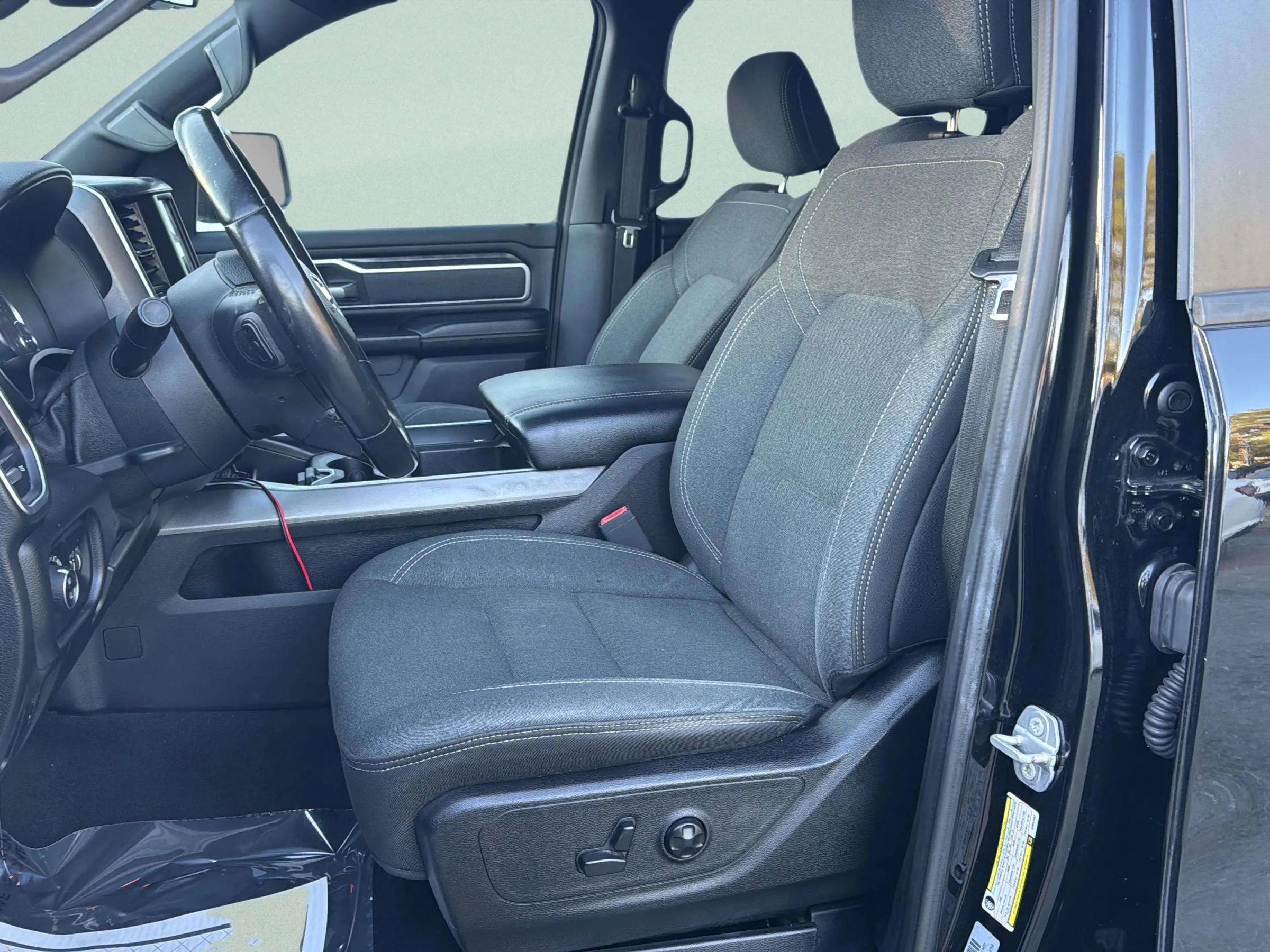 Used 2019 RAM 1500 Big Horn image 17