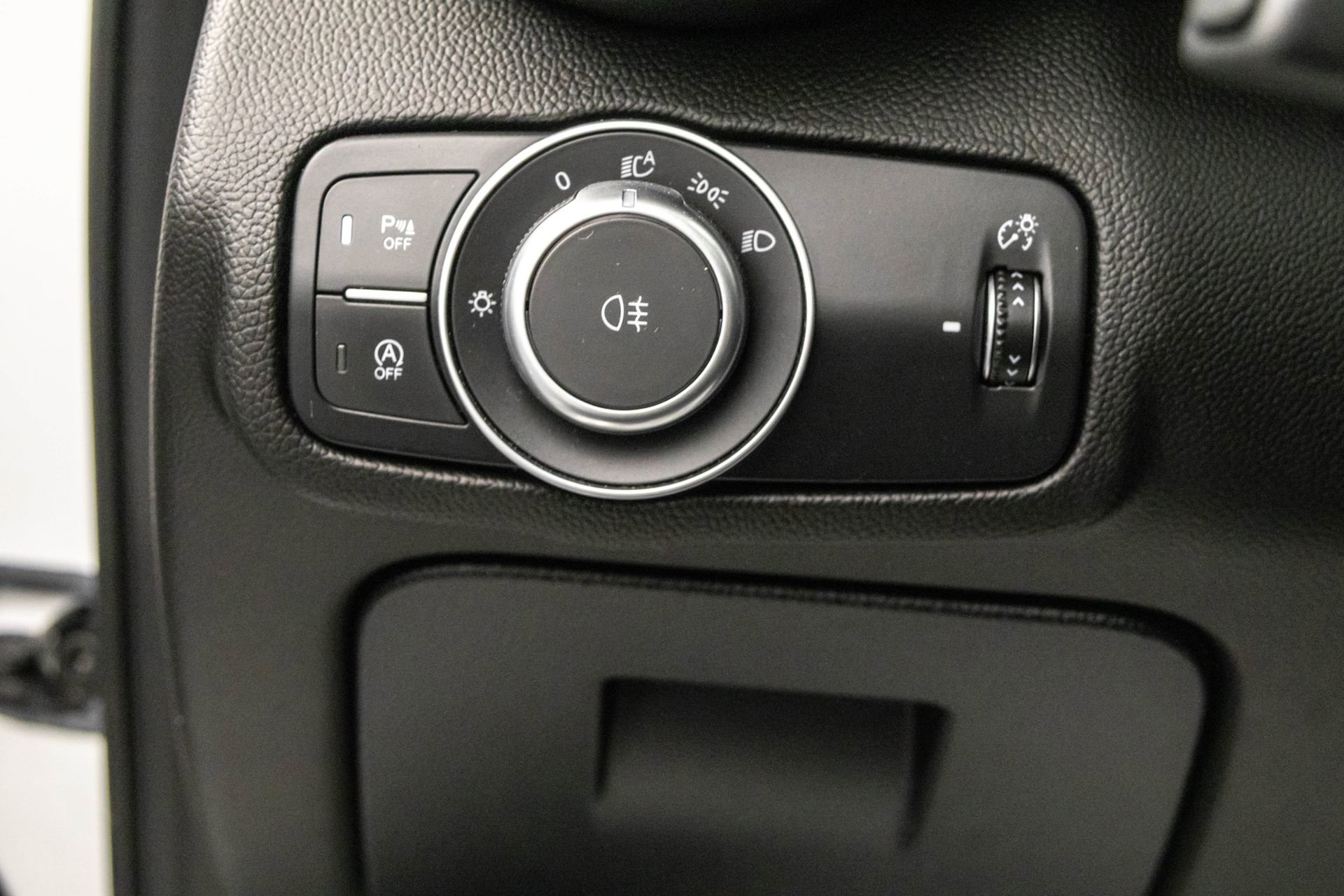 Used 2022 Alfa Romeo Giulia Ti AWD/4WD image 18