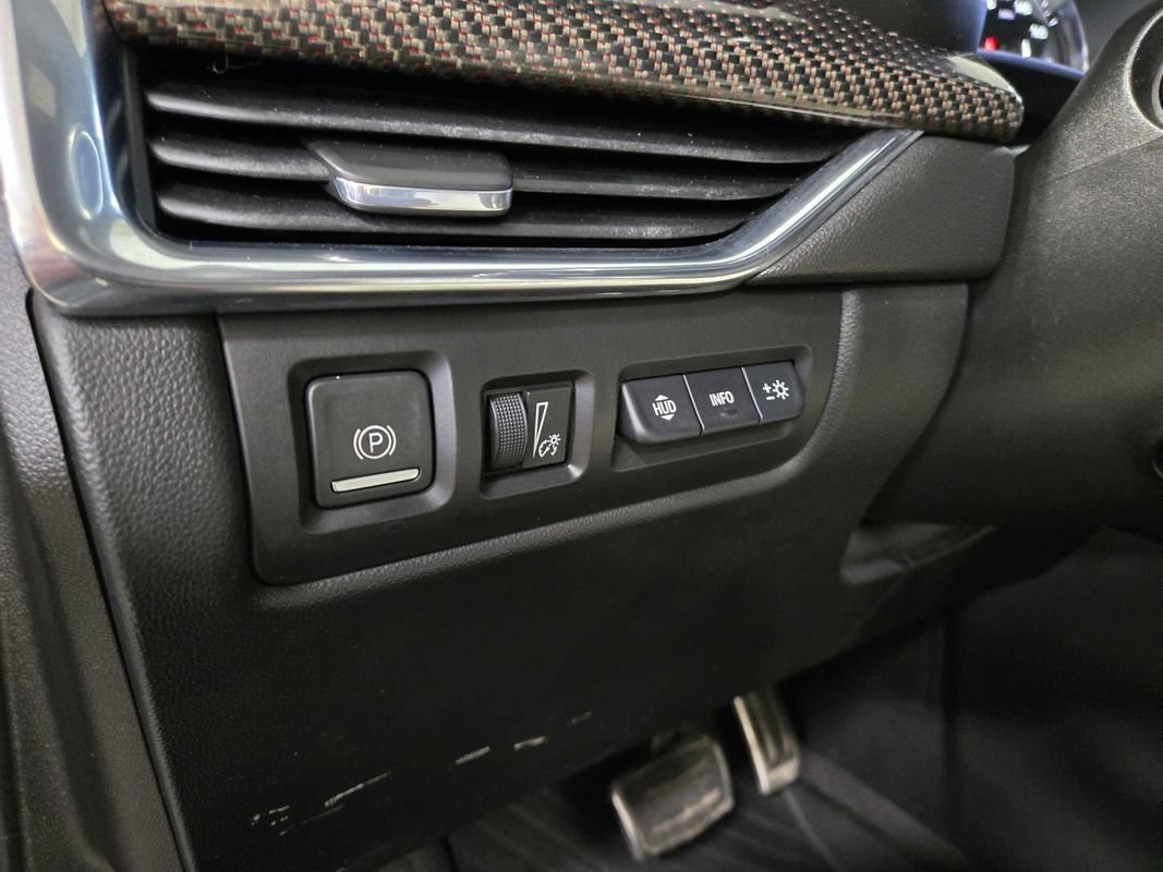 Used 2019 Cadillac XT4 Sport AWD/4WD image 10