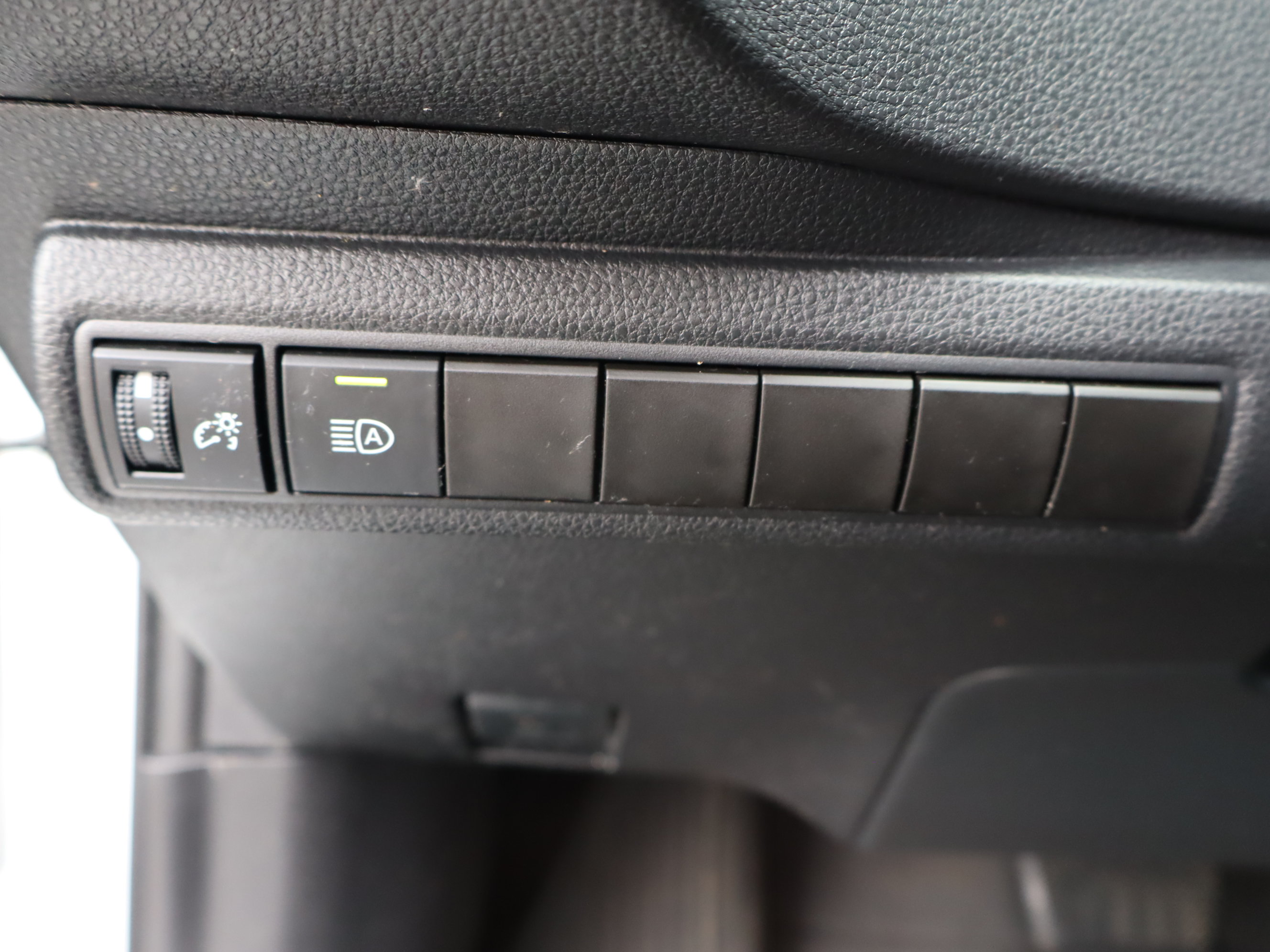 Used 2023 Toyota Corolla XSE FWD image 19