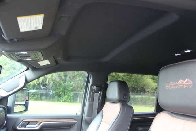 Used 2024 Chevrolet Silverado 2500 High Country w/ Z71 Off-Road Package AWD/4WD image 18