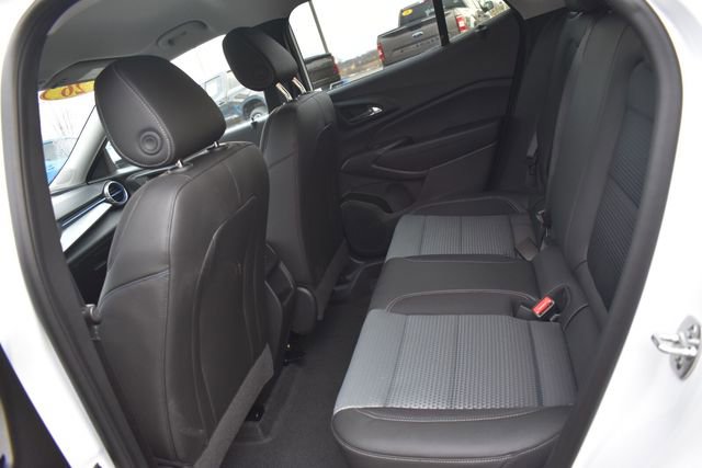 New 2026 Chevrolet Trax LT w/ LPO, Blackout Package image 18