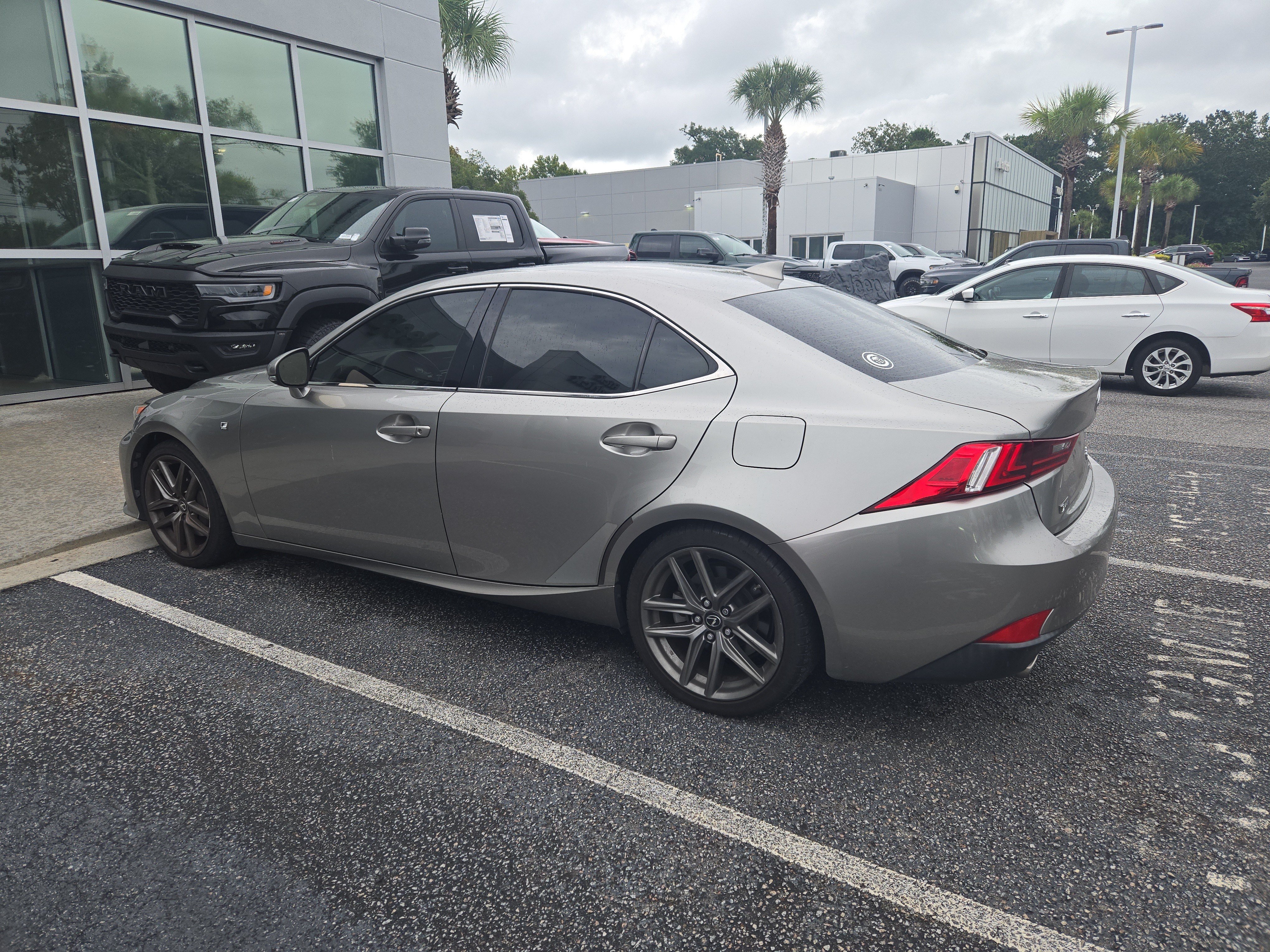 Used 2015 Lexus IS 350 w/ F-Sport Package RWD image 12