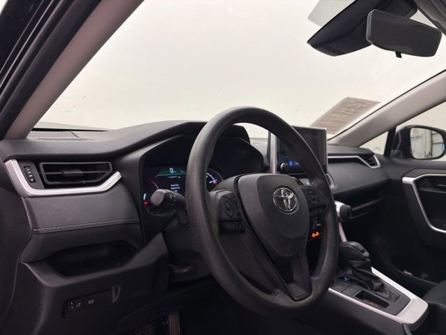 Used 2024 Toyota RAV4 LE FWD image 12