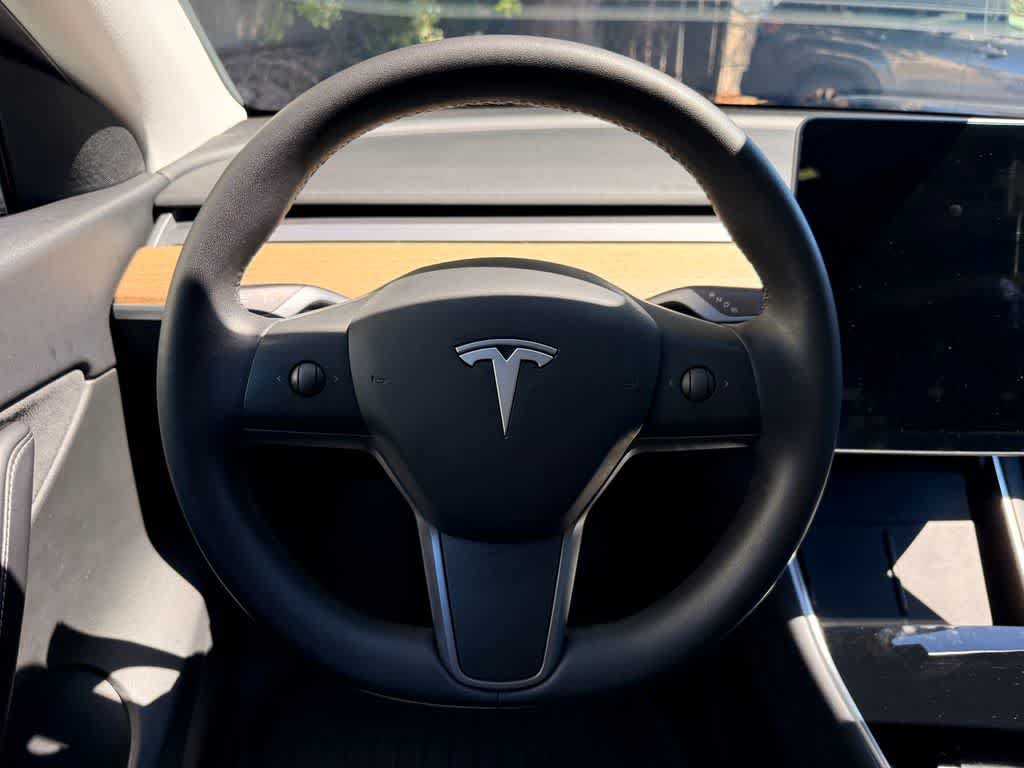 Used 2020 Tesla Model Y Long Range AWD/4WD image 16