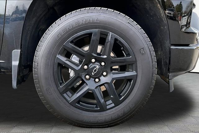 Used 2025 Chevrolet Silverado 1500 Custom w/ LPO, Dark Essentials Package AWD/4WD image 21