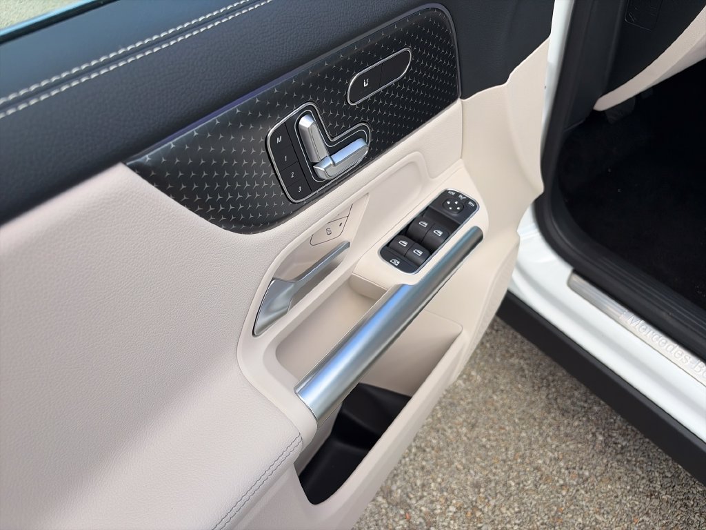 New 2026 Mercedes-Benz GLA 250 4MATIC image 11