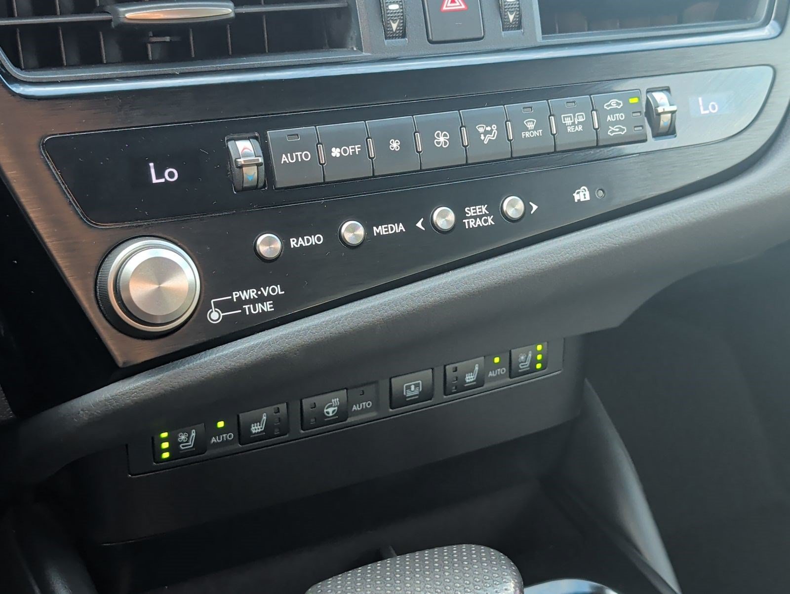 Certified 2024 Lexus ES 350 F Sport w/ Accessory Package (Z2) FWD image 20