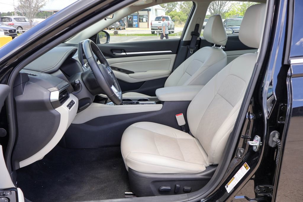 Used 2023 Nissan Altima 2.5 SL image 7