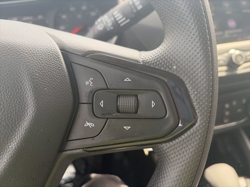 Used 2023 Chevrolet TrailBlazer LS AWD/4WD image 16