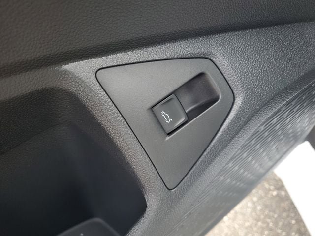 New 2026 Volkswagen Jetta SE FWD image 14