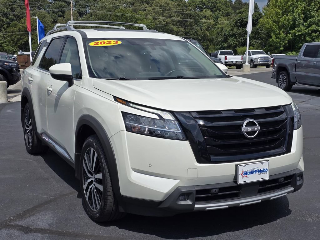 Used 2023 Nissan Pathfinder Platinum w/ Black Appearance Package