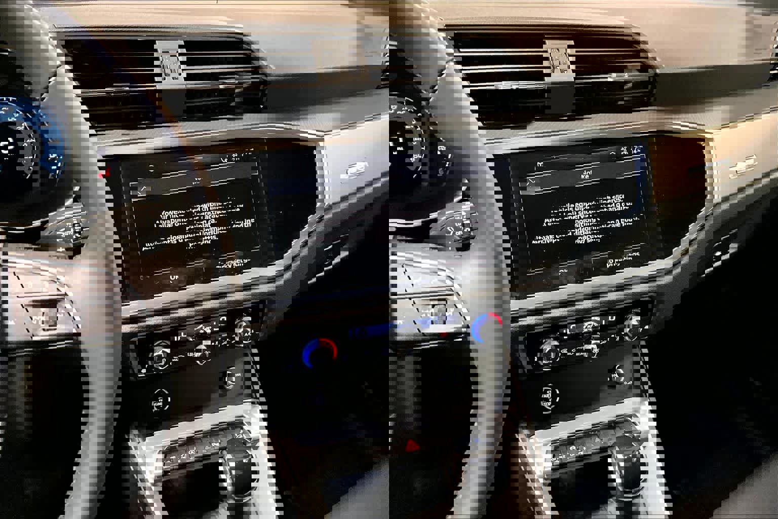 Certified 2025 Audi Q3 2.0T Premium w/ Convenience Package image 7