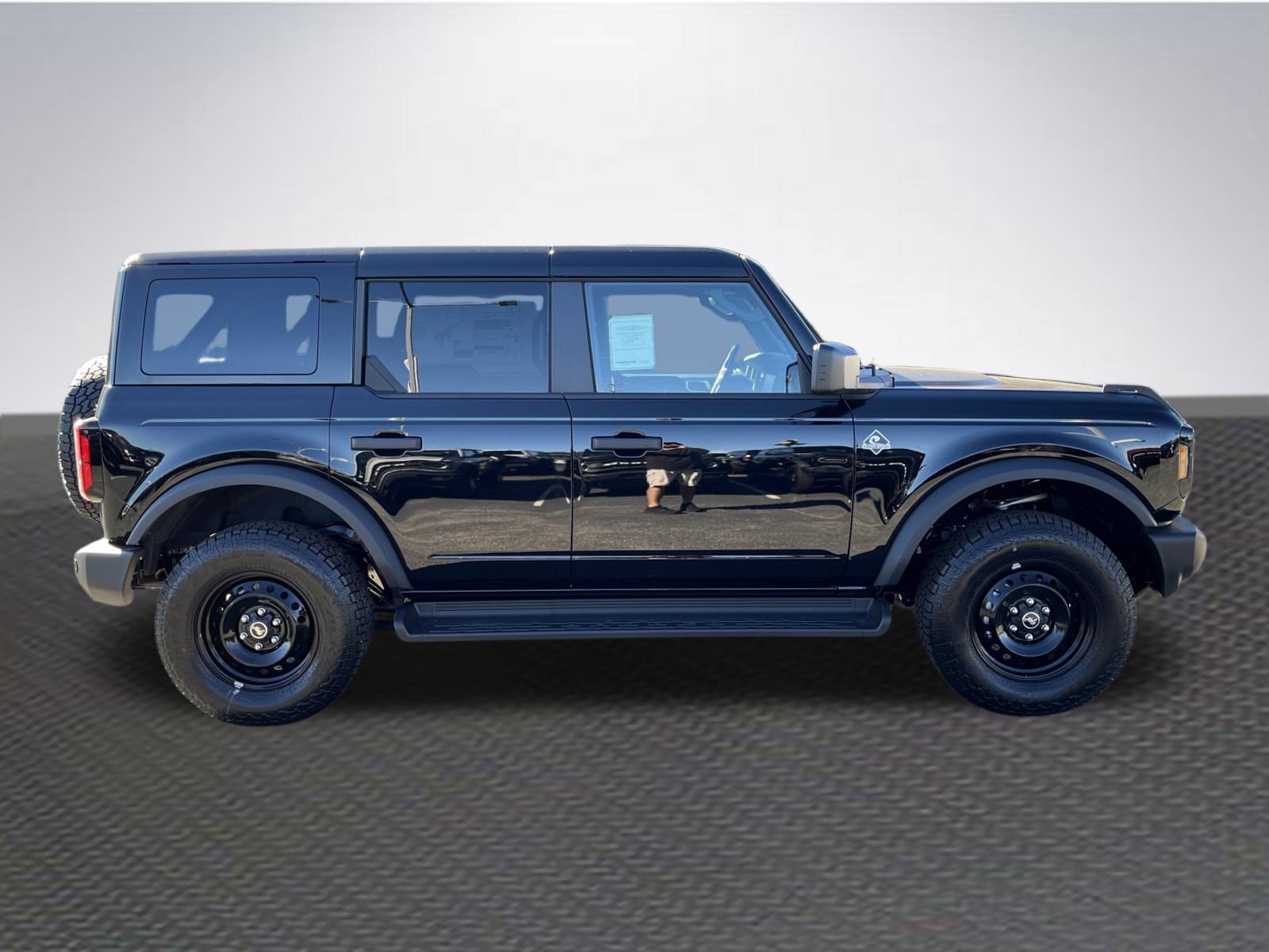 New 2026 Ford Bronco Outer Banks w/ Black Appearance Package AWD/4WD image 8